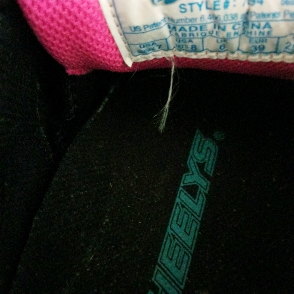 ❌SOLD❌ Vintage Black And Hot Pink Heelys Skate Shoes - Picture 8 of 10